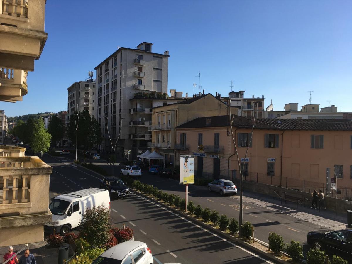 Appartement La Mascarella à Alba  Extérieur photo